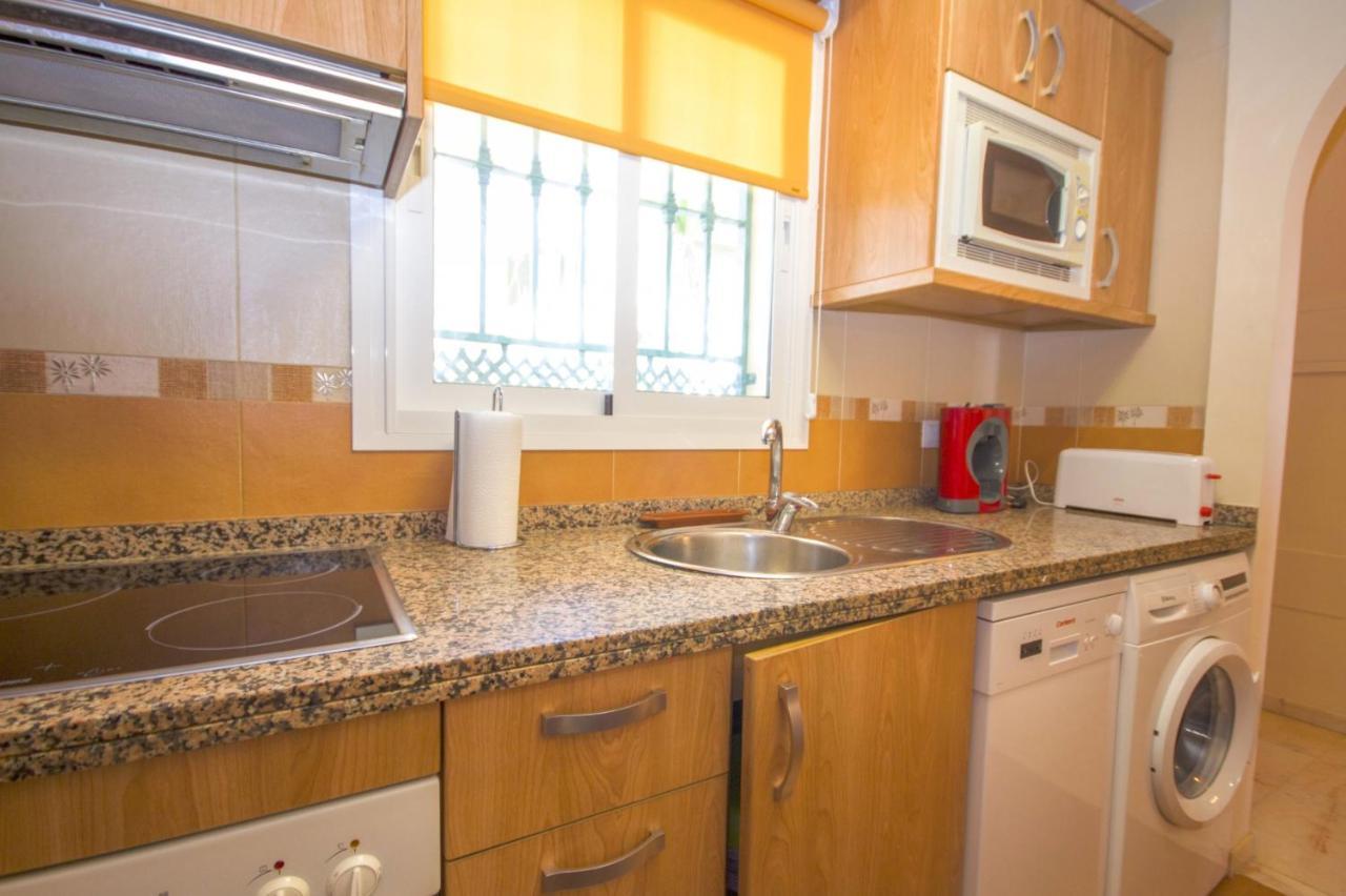 Albi B&B Burriana Beach Nerja Buitenkant foto