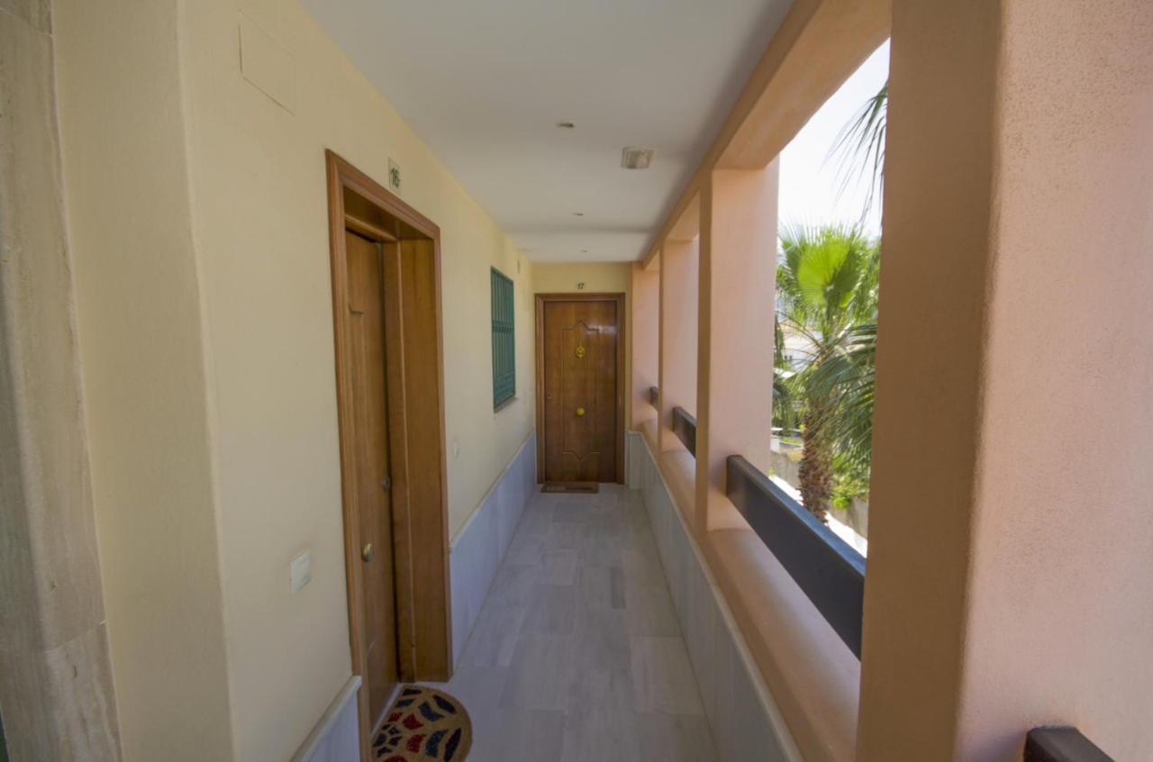 Albi B&B Burriana Beach Nerja Buitenkant foto