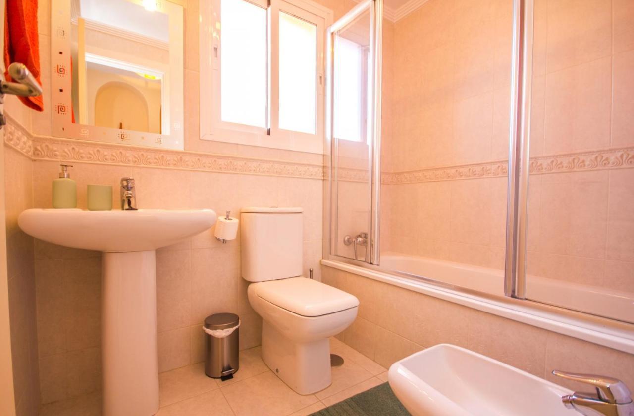 Albi B&B Burriana Beach Nerja Buitenkant foto