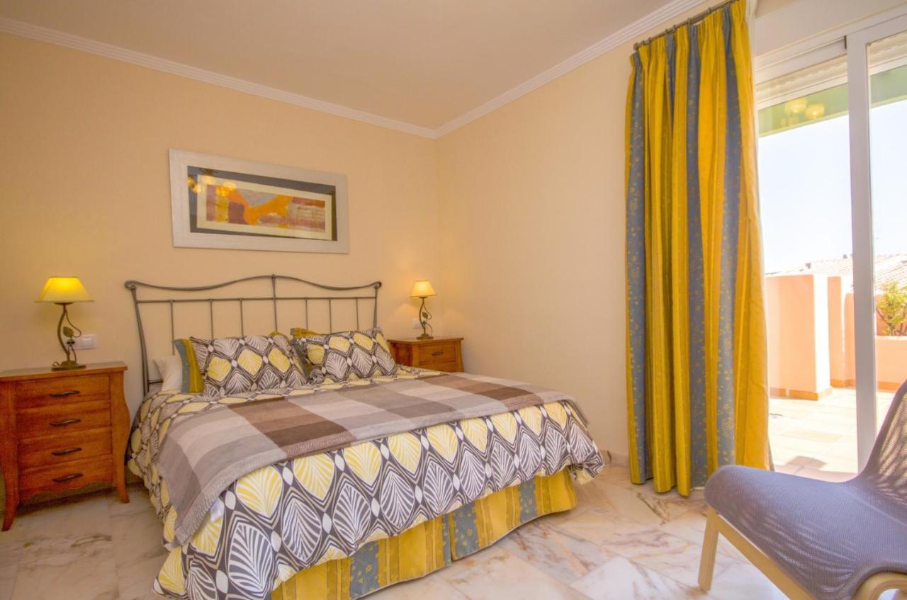 Albi B&B Burriana Beach Nerja Buitenkant foto